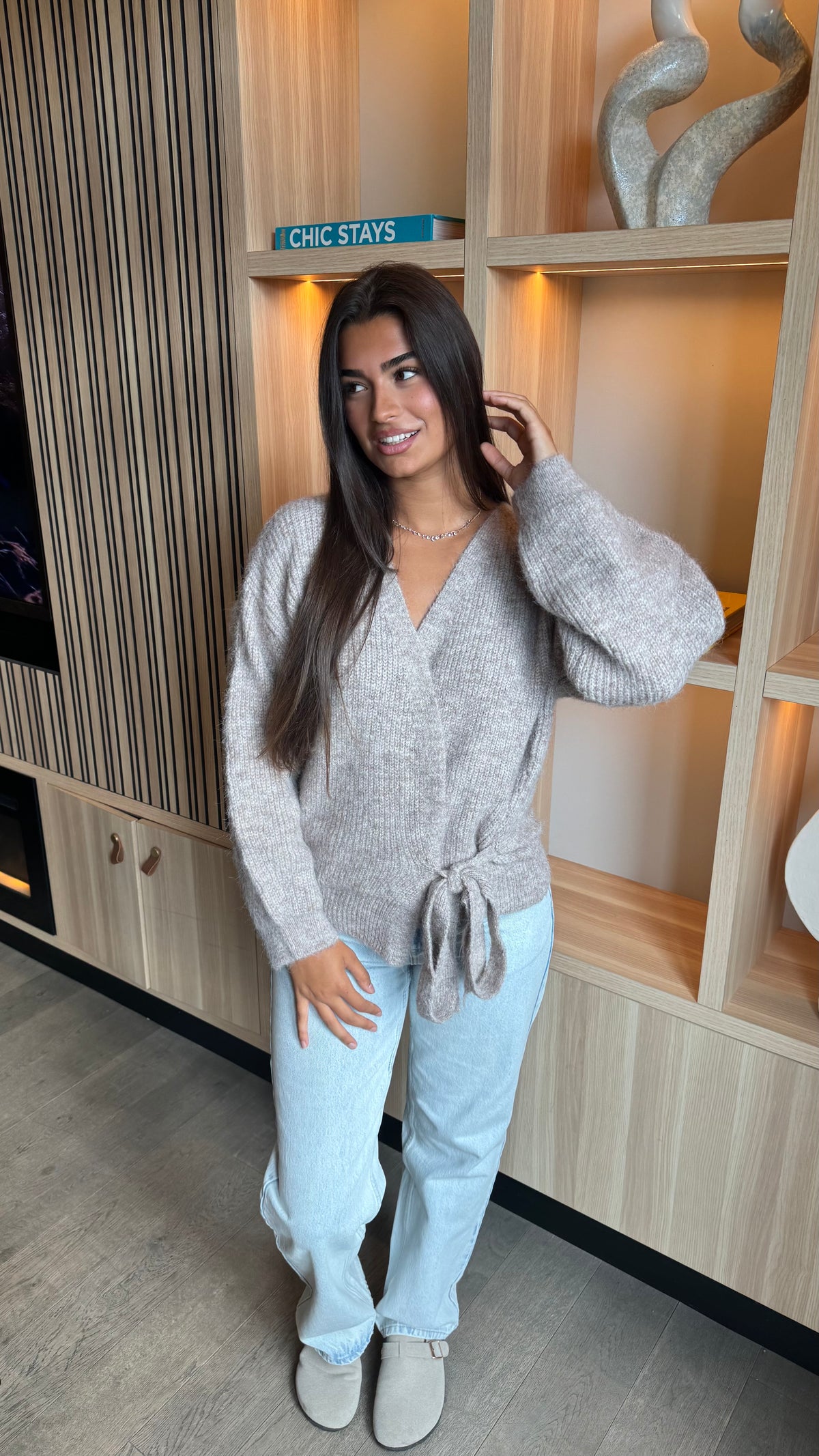 Cardigan noué