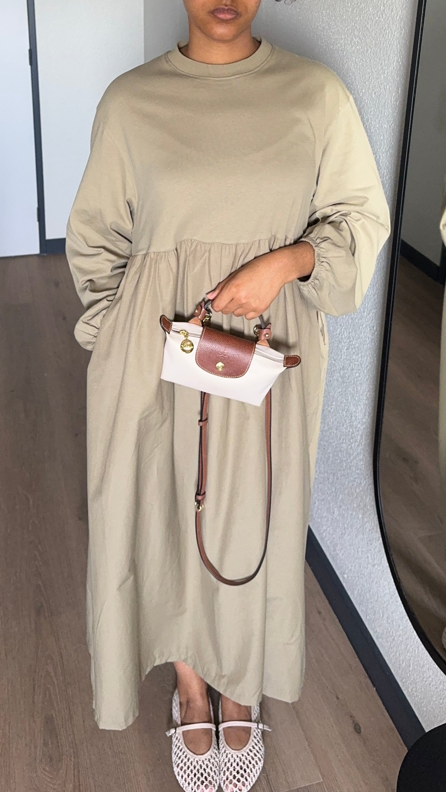 Robe Laora